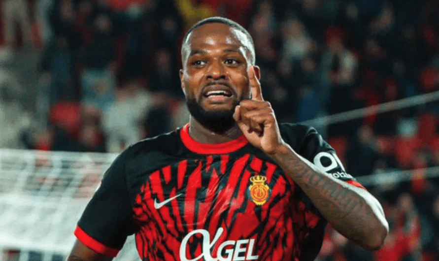 Feyenoord ανακοινώνει τον Cyle Larin από τη Mallorca