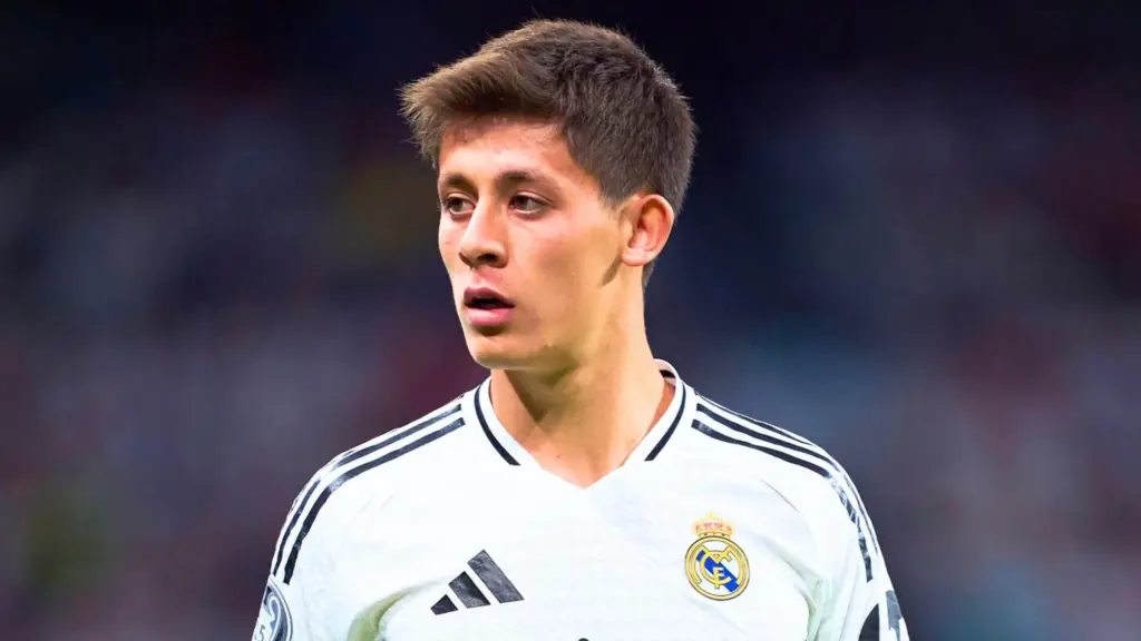 Manchester City : Βλέπουν Guler από Real Madrid