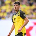 Chelsea : Ο Aaron Anselmino επιστρέφει από τον δανεισμό στη Borussia Dortmund
