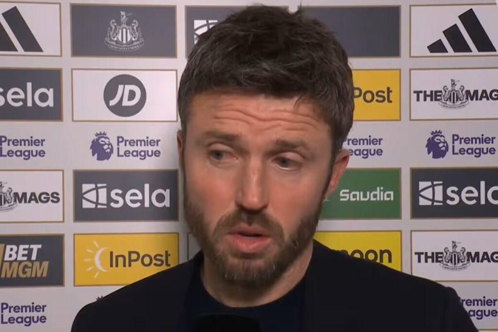Michael Carrick: «Πρέπει να μείνουμε ήρεμοι» μετά την πρώτη ήττα της Manchester United